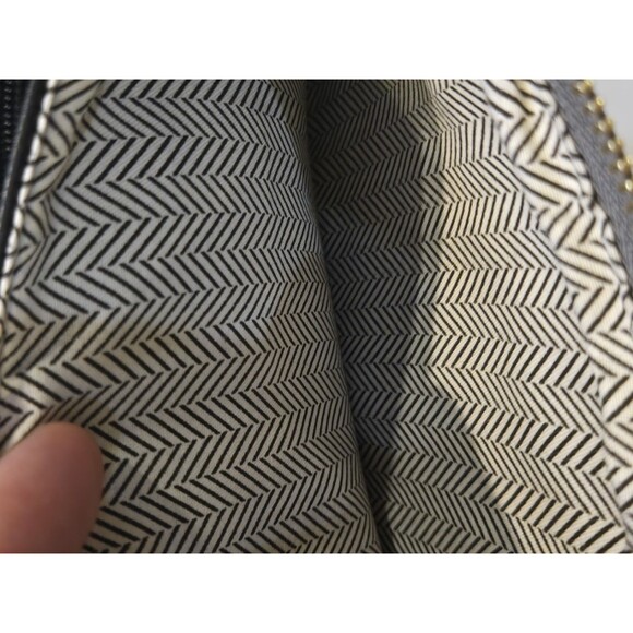 Jen & Co. Riley Plaid 3 Compartment Crossbody/Wristlet. - Picture 7 of 8